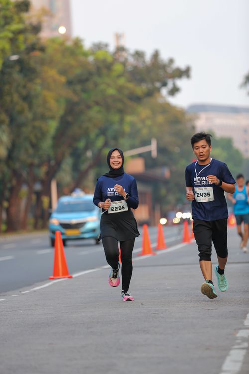 Race photo from KEMLU RUN 2025