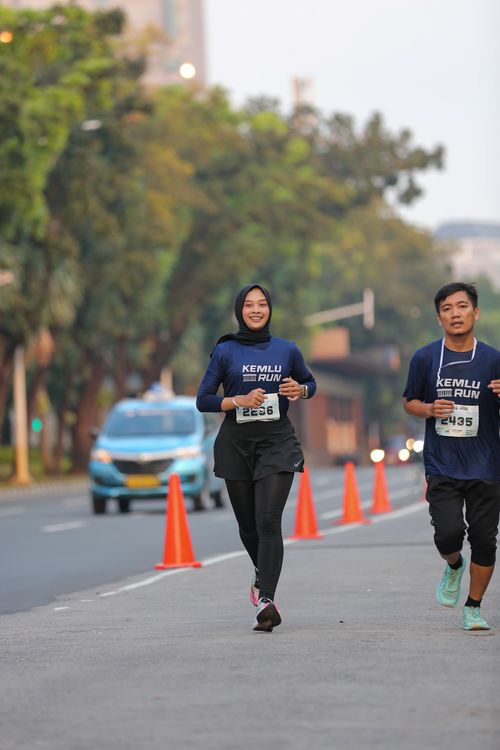 Race photo from KEMLU RUN 2025