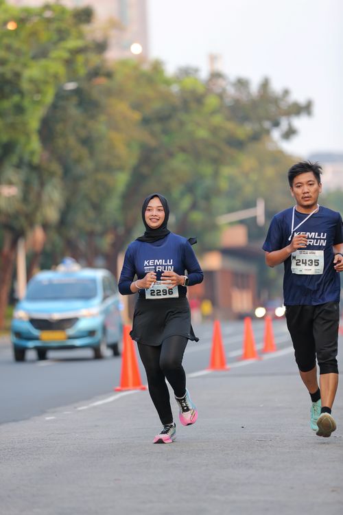 Race photo from KEMLU RUN 2025