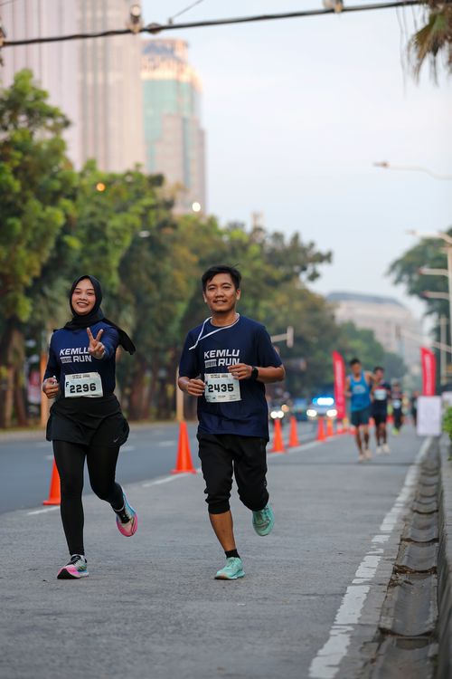 Race photo from KEMLU RUN 2025