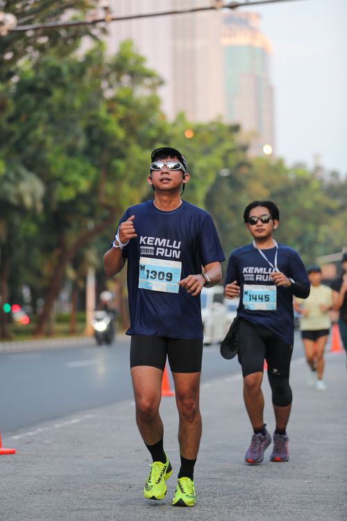 Race photo from KEMLU RUN 2025