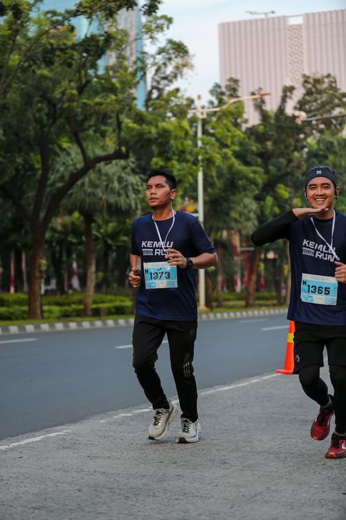 Race photo from KEMLU RUN 2025