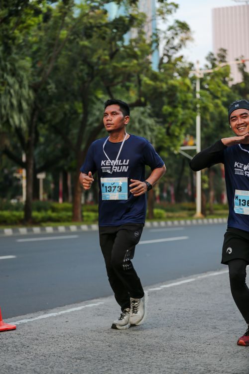 Race photo from KEMLU RUN 2025