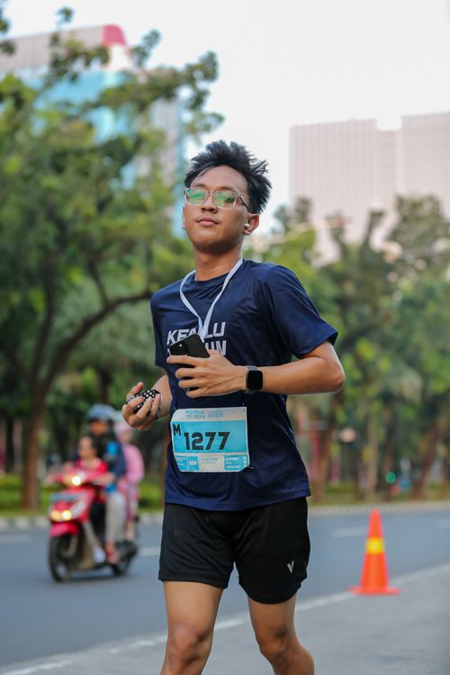 Race photo from KEMLU RUN 2025