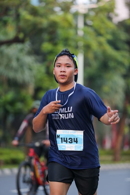 Race photo from KEMLU RUN 2025