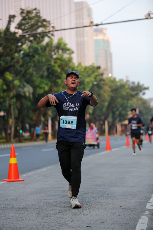 Race photo from KEMLU RUN 2025