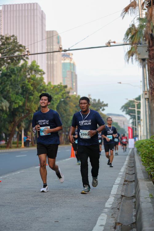 Race photo from KEMLU RUN 2025