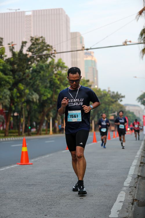 Race photo from KEMLU RUN 2025