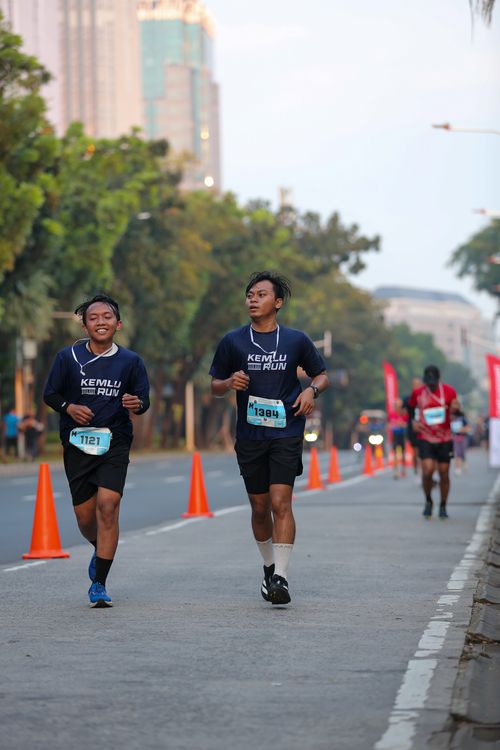 Race photo from KEMLU RUN 2025