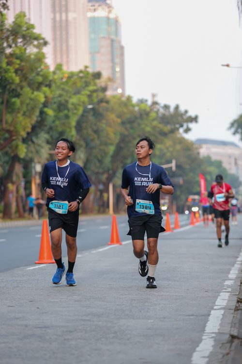 Race photo from KEMLU RUN 2025