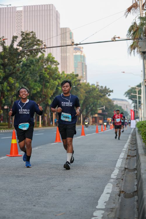 Race photo from KEMLU RUN 2025
