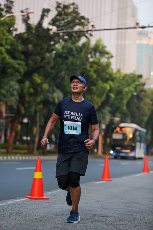 Race photo from KEMLU RUN 2025