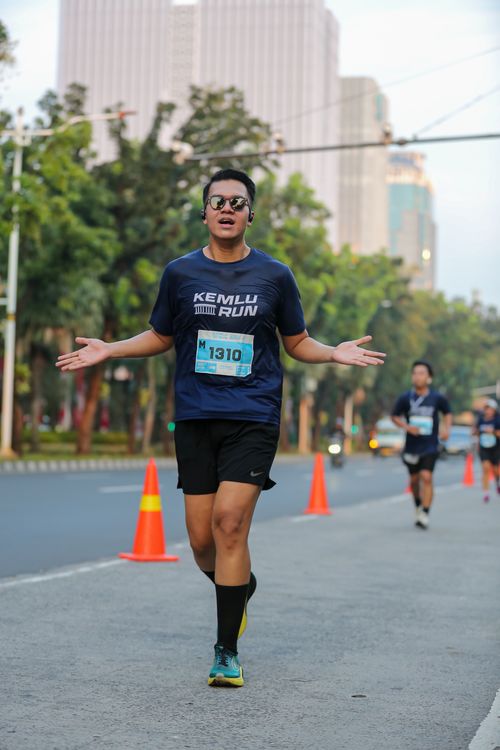 Race photo from KEMLU RUN 2025