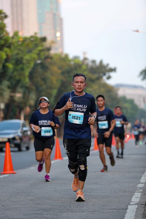 Race photo from KEMLU RUN 2025