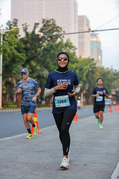 Race photo from KEMLU RUN 2025