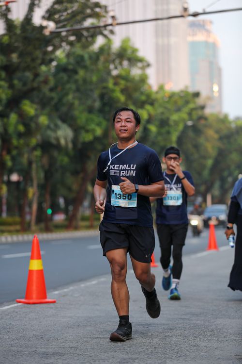 Race photo from KEMLU RUN 2025