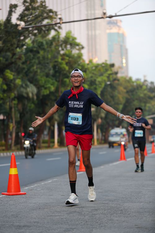 Race photo from KEMLU RUN 2025