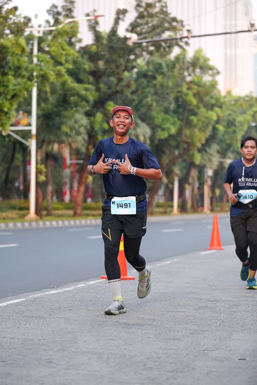 Race photo from KEMLU RUN 2025