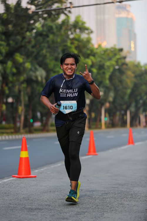 Race photo from KEMLU RUN 2025