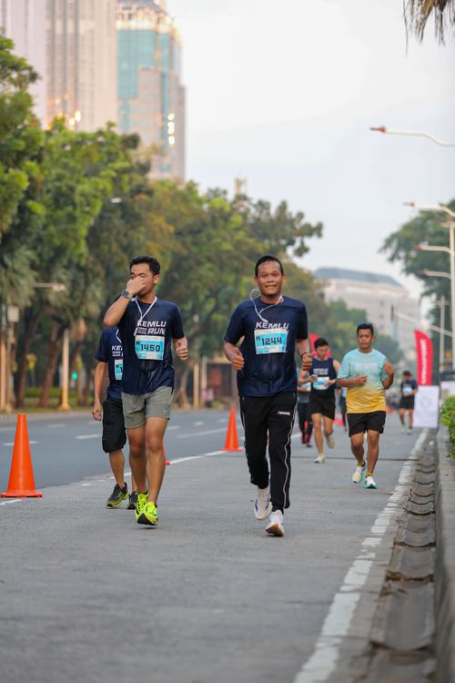 Race photo from KEMLU RUN 2025