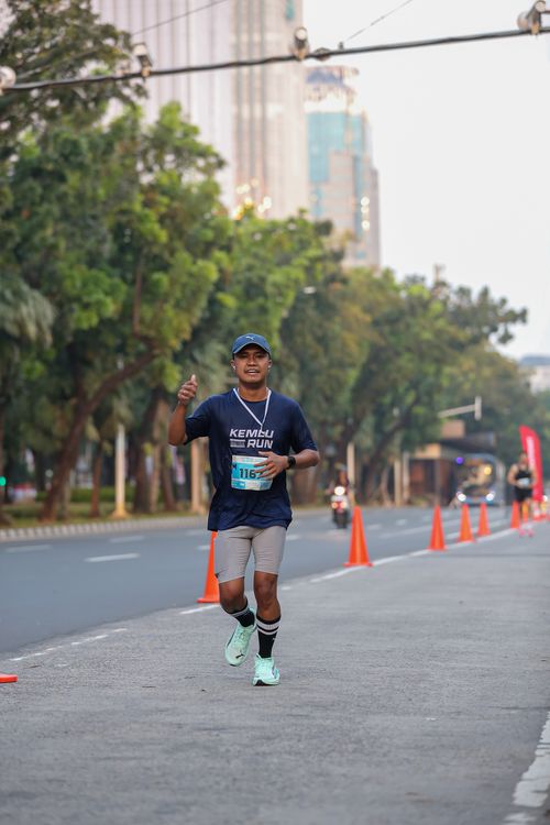 Race photo from KEMLU RUN 2025