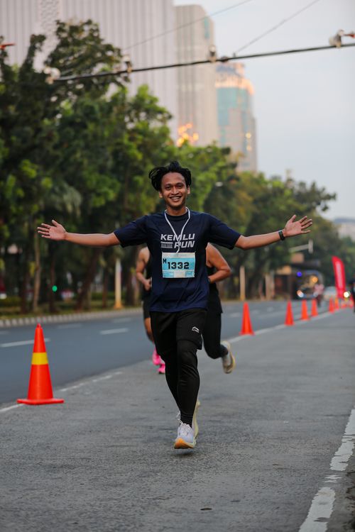 Race photo from KEMLU RUN 2025