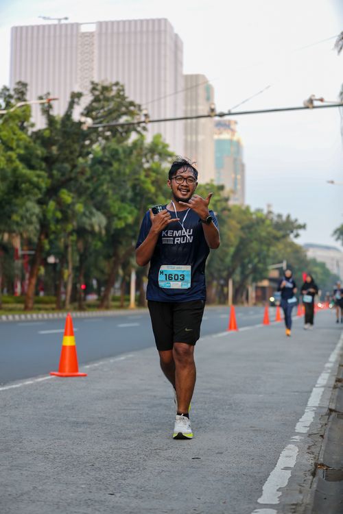 Race photo from KEMLU RUN 2025