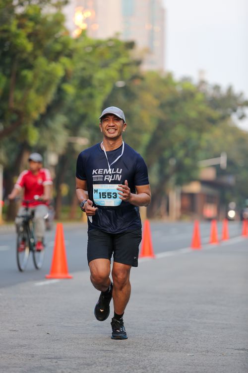 Race photo from KEMLU RUN 2025