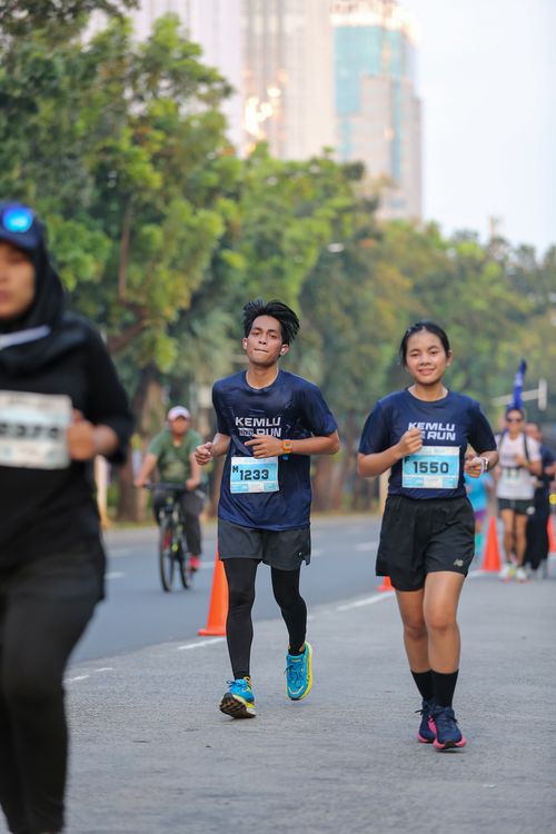 Race photo from KEMLU RUN 2025