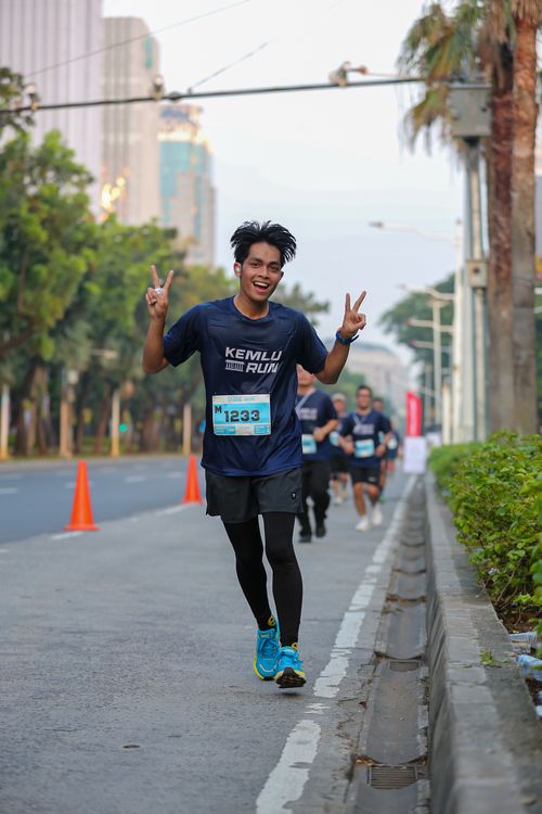 Race photo from KEMLU RUN 2025