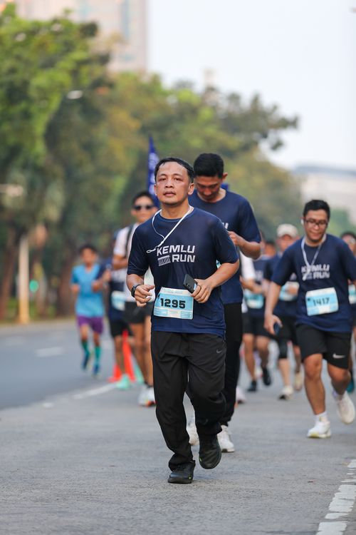 Race photo from KEMLU RUN 2025