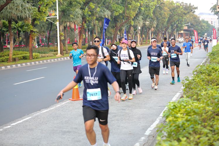 Race photo from KEMLU RUN 2025