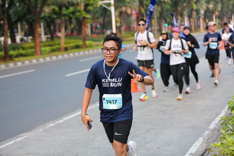 Race photo from KEMLU RUN 2025