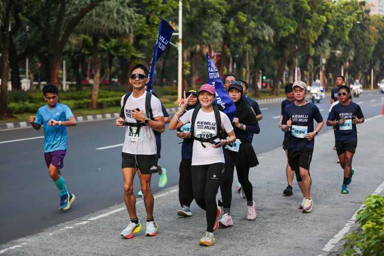 Race photo from KEMLU RUN 2025