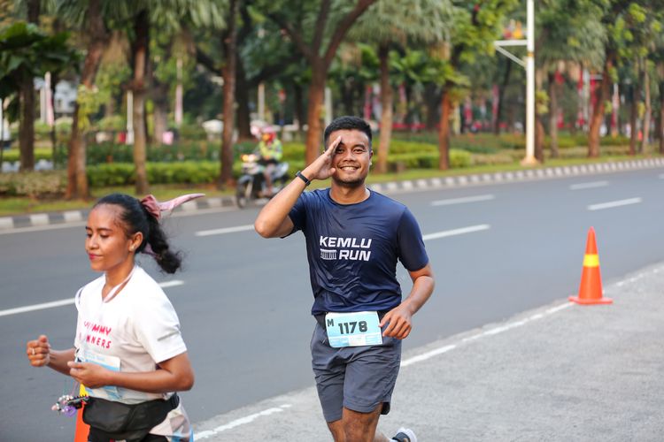 Race photo from KEMLU RUN 2025
