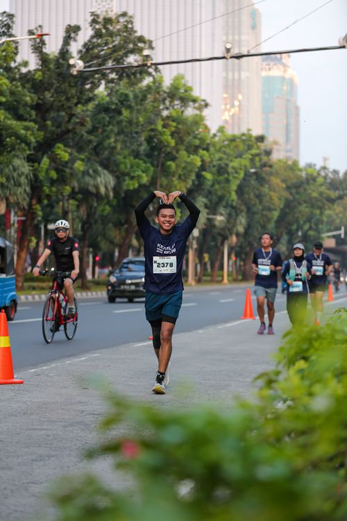 Race photo from KEMLU RUN 2025