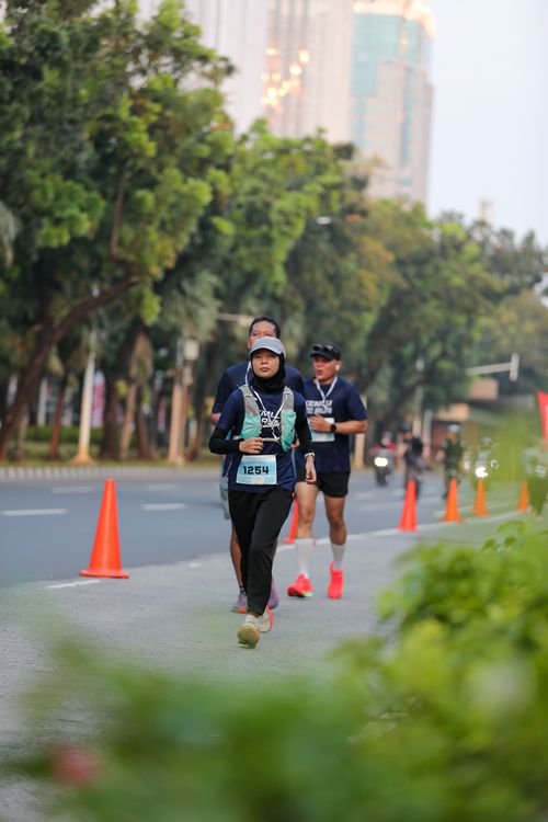 Race photo from KEMLU RUN 2025