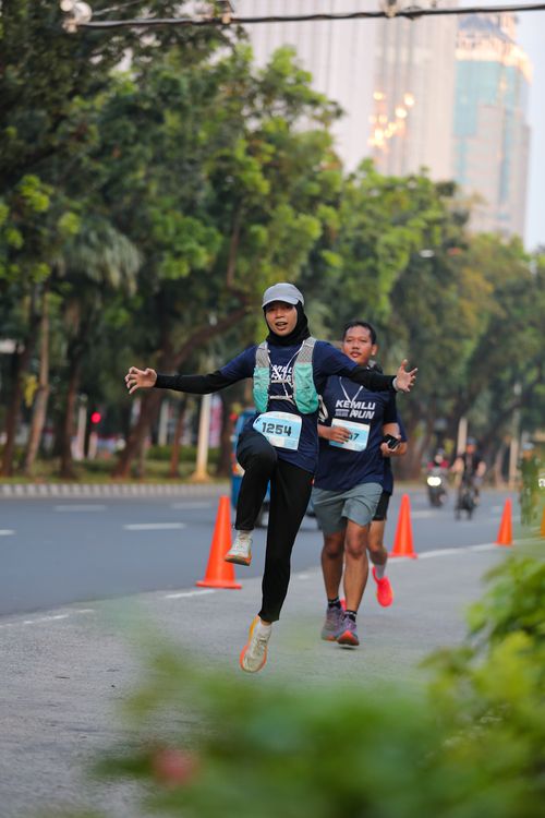 Race photo from KEMLU RUN 2025