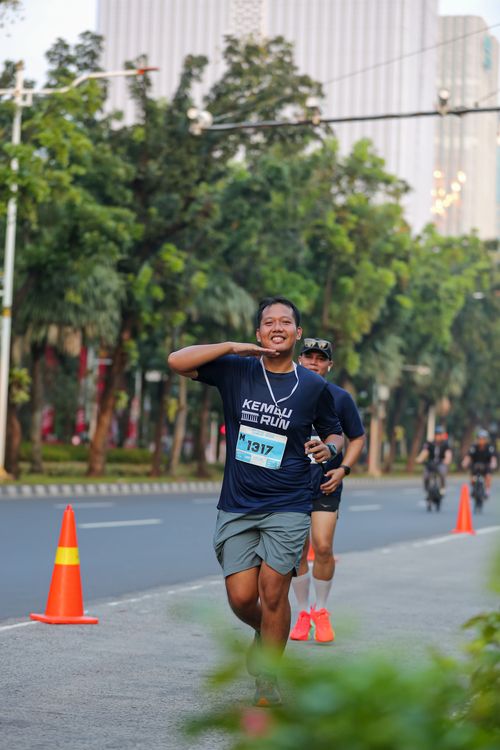Race photo from KEMLU RUN 2025