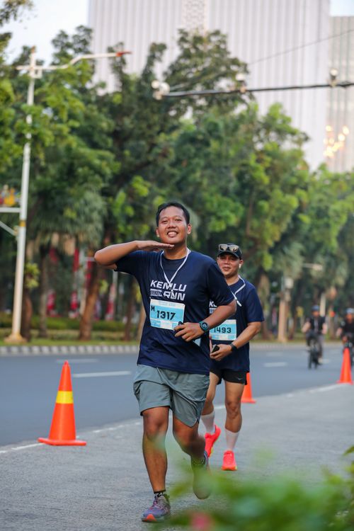 Race photo from KEMLU RUN 2025