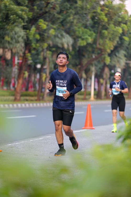 Race photo from KEMLU RUN 2025