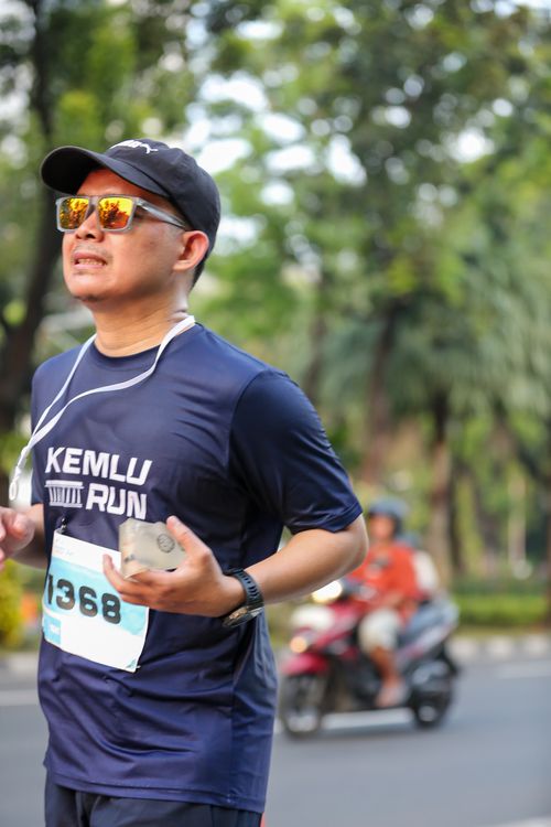 Race photo from KEMLU RUN 2025