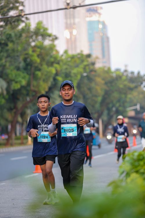 Race photo from KEMLU RUN 2025