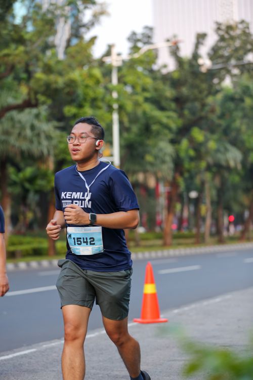 Race photo from KEMLU RUN 2025
