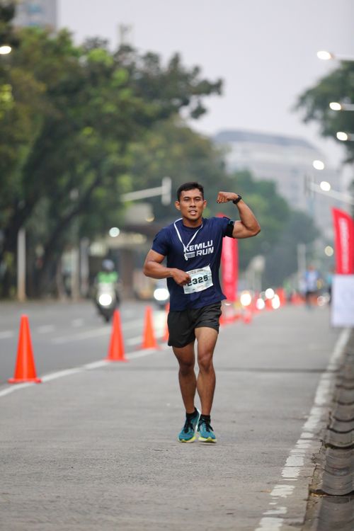 Race photo from KEMLU RUN 2025