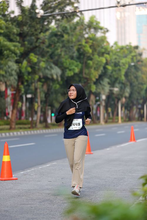 Race photo from KEMLU RUN 2025