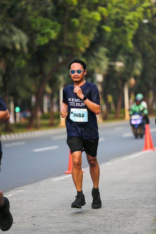 Race photo from KEMLU RUN 2025