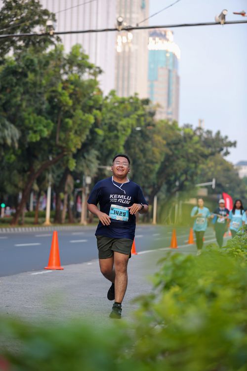 Race photo from KEMLU RUN 2025