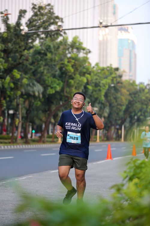 Race photo from KEMLU RUN 2025