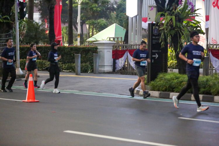Race photo from KEMLU RUN 2025